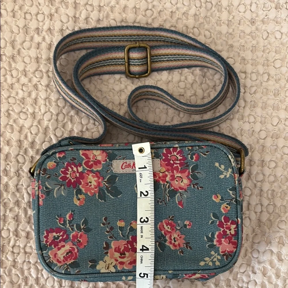 Cath Kidston London Floral Crossbody Bag - Picture 8 of 11